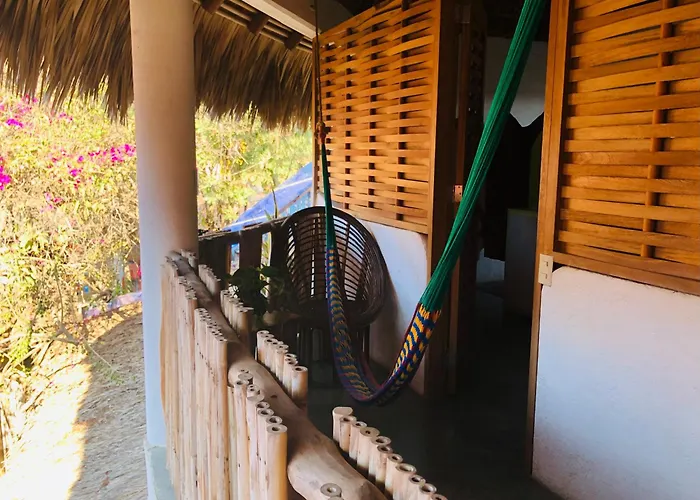 Una Posada Mas